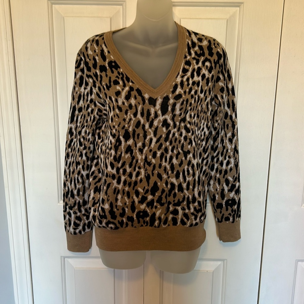 Banana Republic Sz M Merino Wool Animal Print V Neck Sweater GUC B52